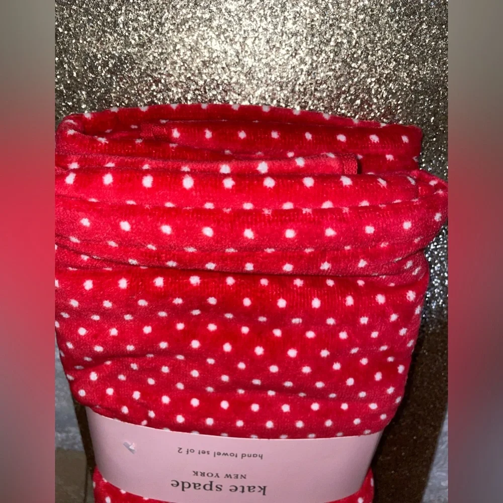 🎉HP🎉New! Kate Spade Red Dot Cotton Hand Towels 2 Pc 18”x28”♥️